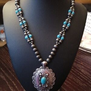 Ethnic Turquoise Hawlite Bead Pendant Faux Navajo Pearls Necklace
